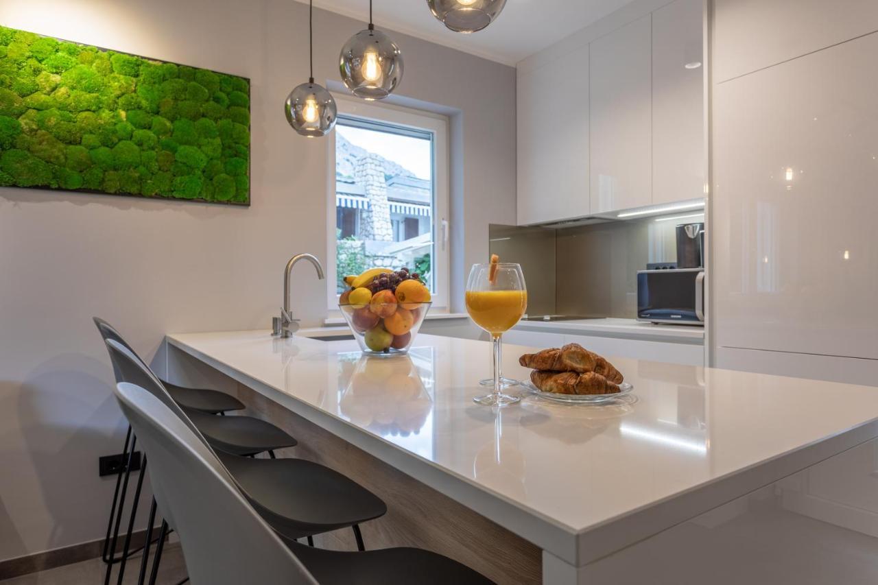 Happy Apartments Baska Εξωτερικό φωτογραφία