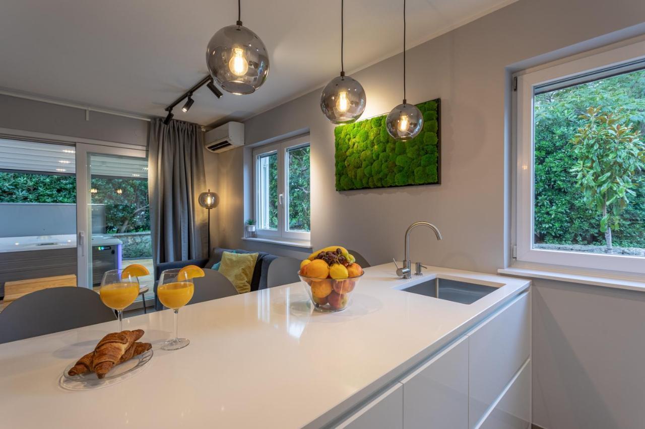 Happy Apartments Baska Εξωτερικό φωτογραφία