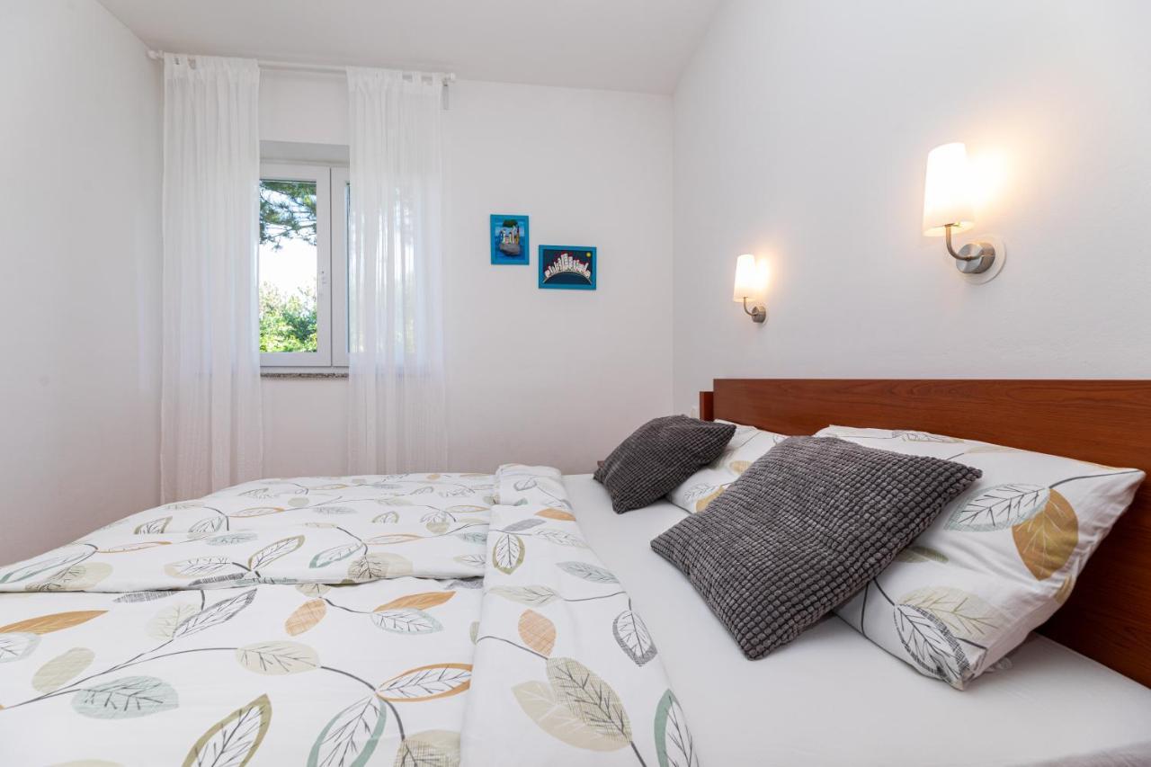Happy Apartments Baska Εξωτερικό φωτογραφία